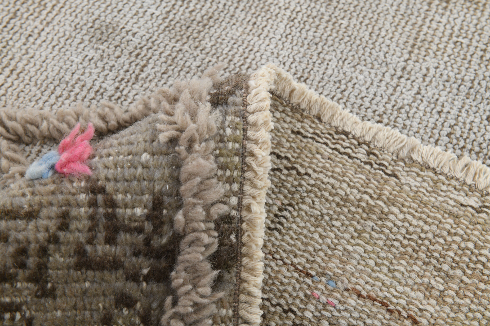 High pille wool turkish rug, 293x209cm