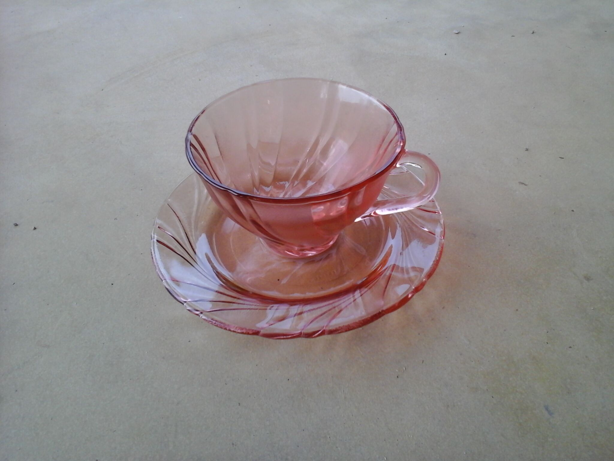 6  tasses roses Rosaline Arcoroc