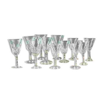 12 verres en cristal Saint Louis, modèle Cerdagne, XXe siècle