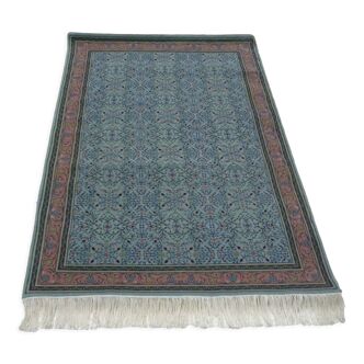 Tapis oriental tunisien en laine nouée à la main motif florale