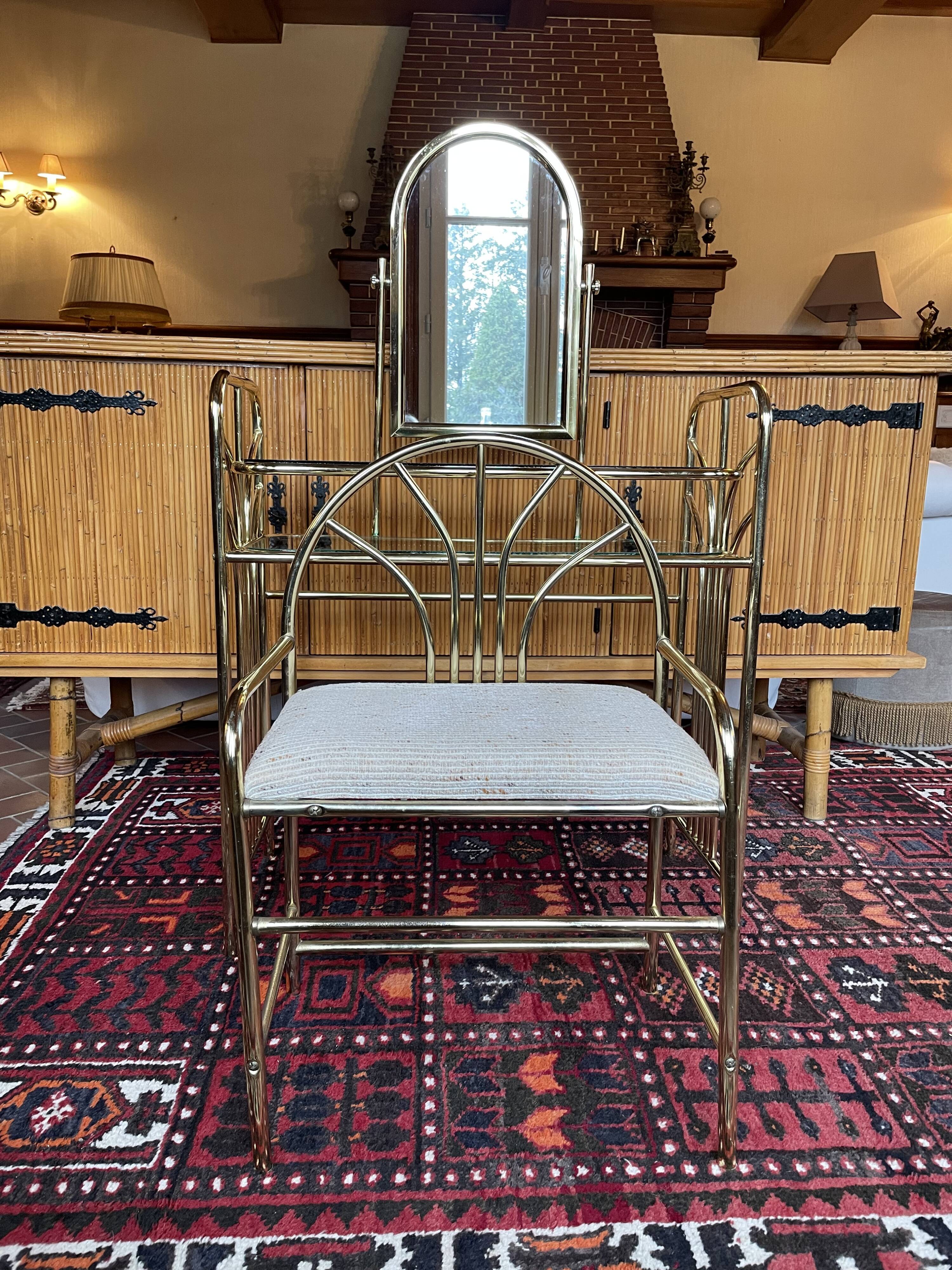 Vintage dressing table and chair