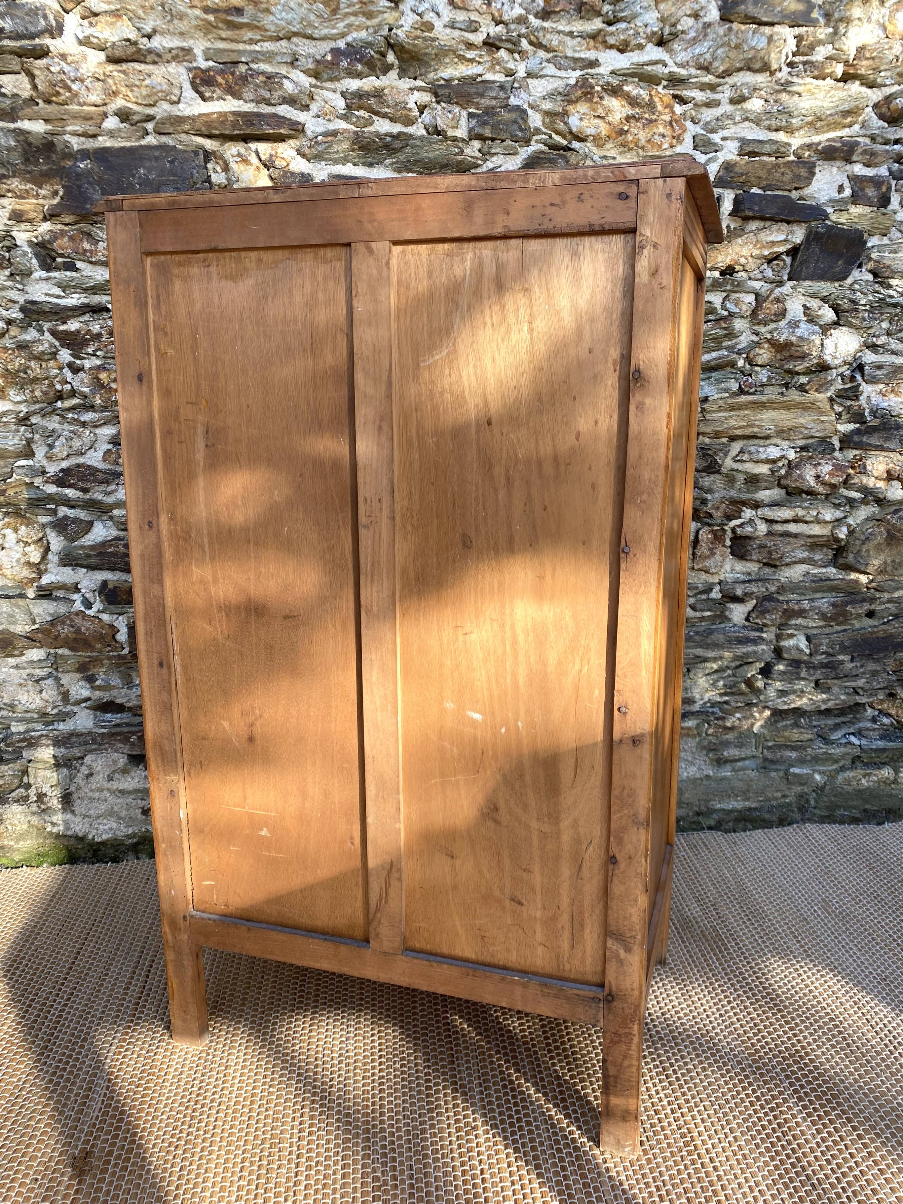 Antique Art Deco 5-drawer chest of drawers