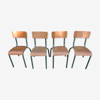 Lot de quatre chaises d'ecole 1950