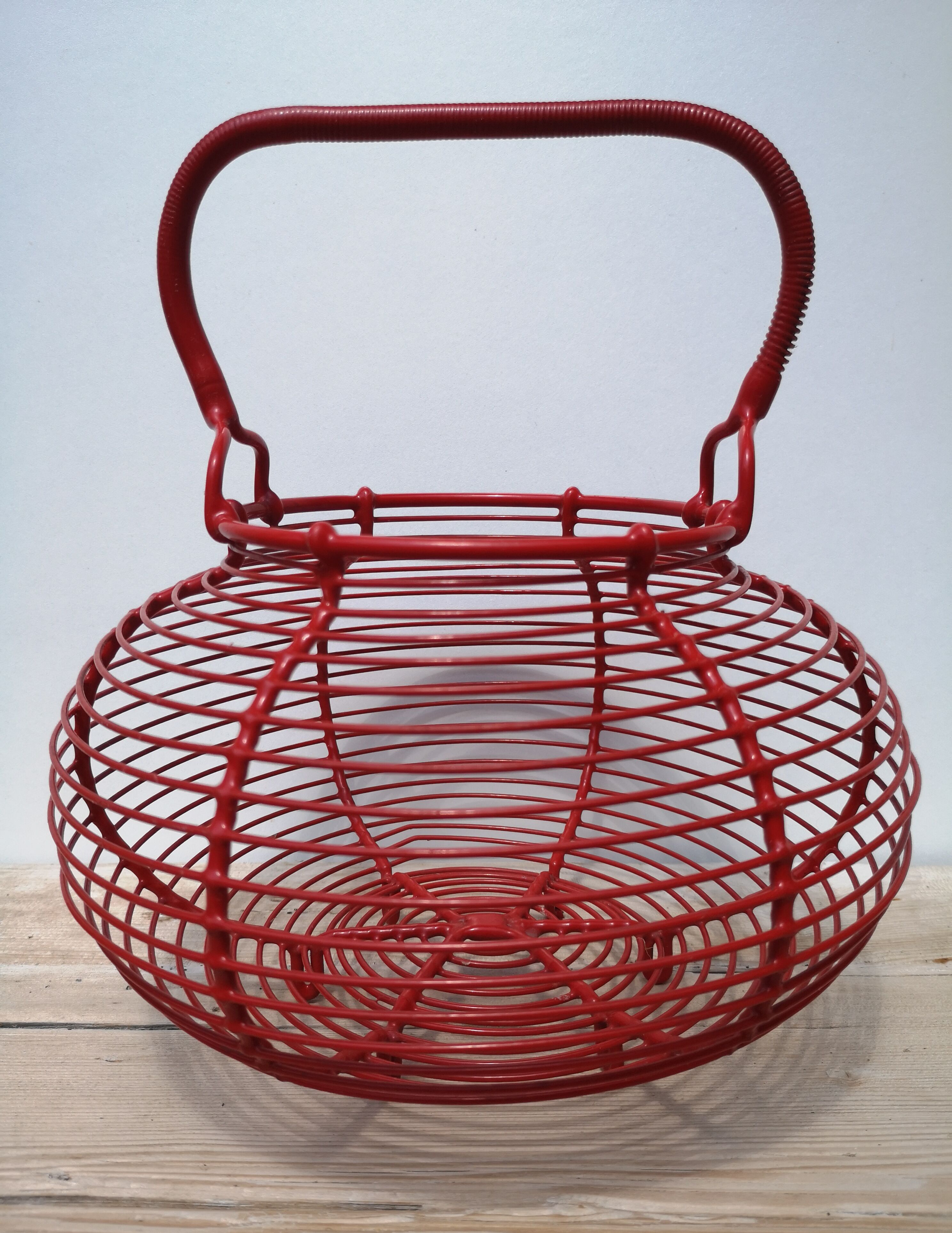 Egg basket