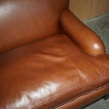 Two-seater leather armchair in Howard style by George Smith.