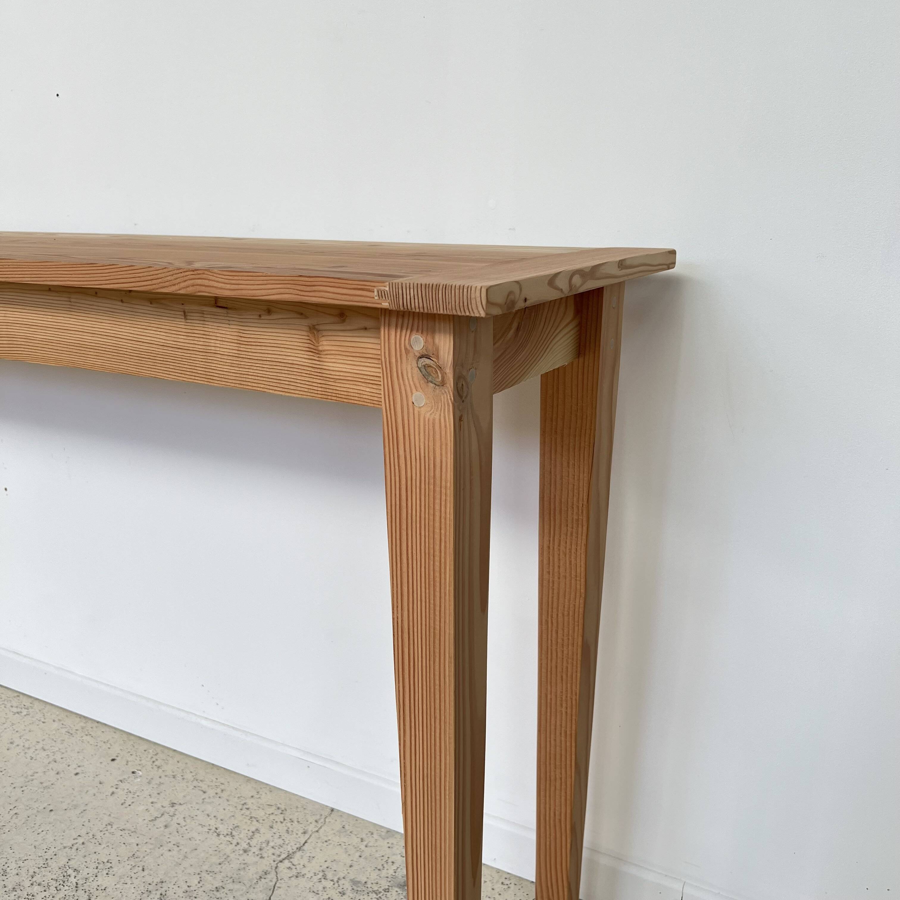 Fine console, side table or school table in wood with spindle legs 160cm Vintage retro decoration