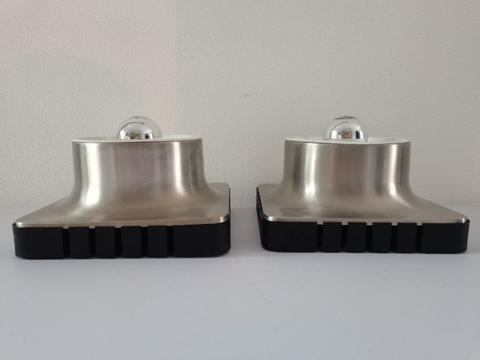 Pair of Italian Wall lamps Targetti