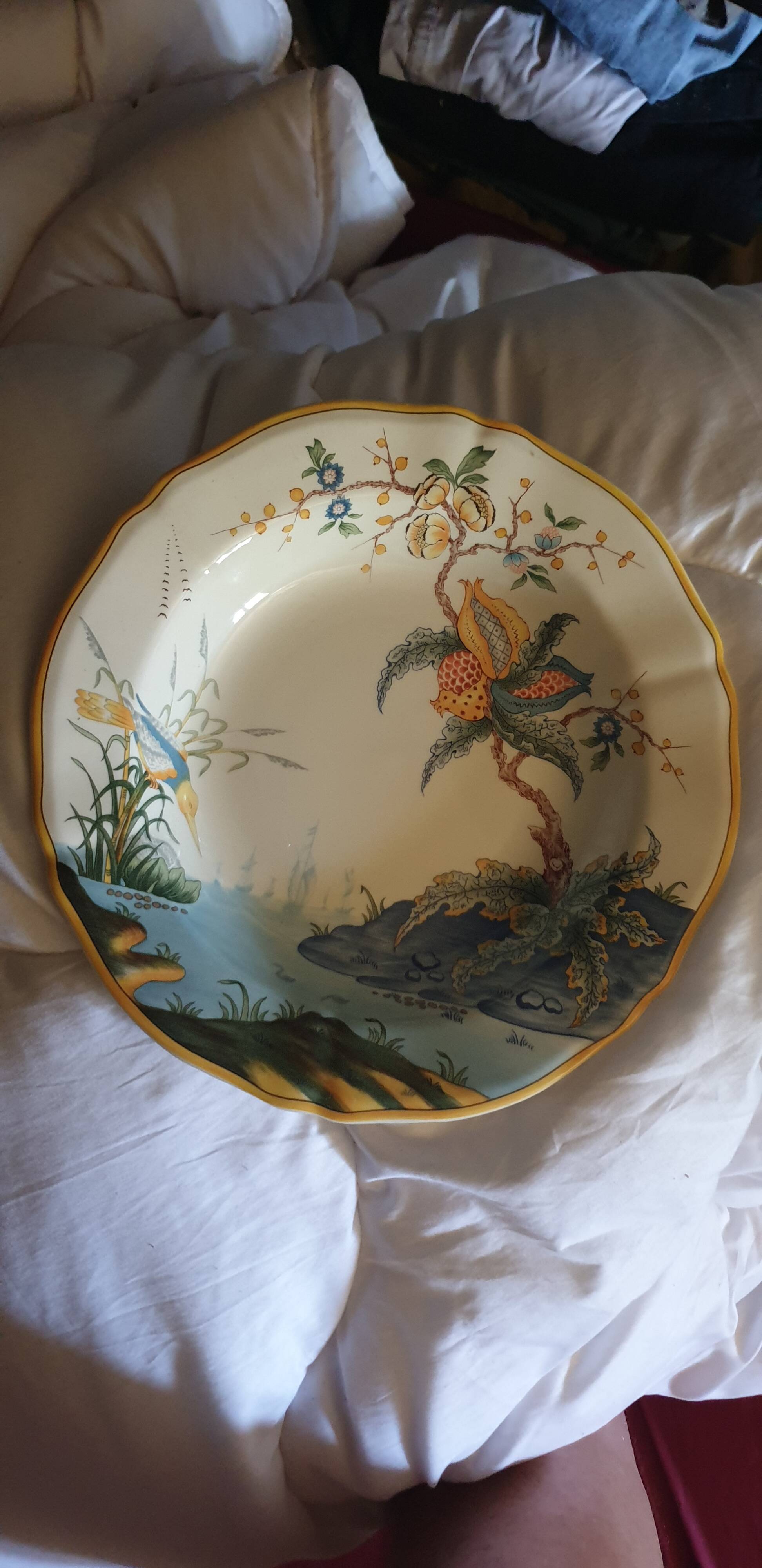 6 Gien France Caribbean Magellan pattern soup plates