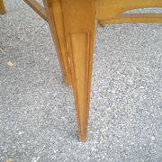 2 chaises en noyer