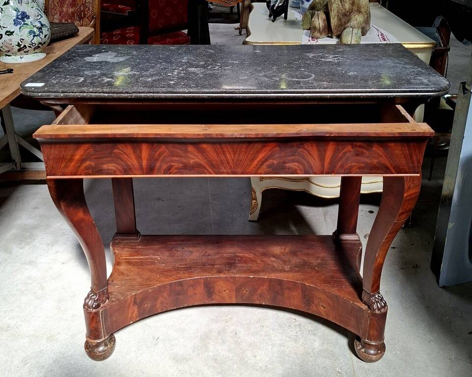 Console d’époque Restauration en acajou – Dessus de marbre – XIXe siècle