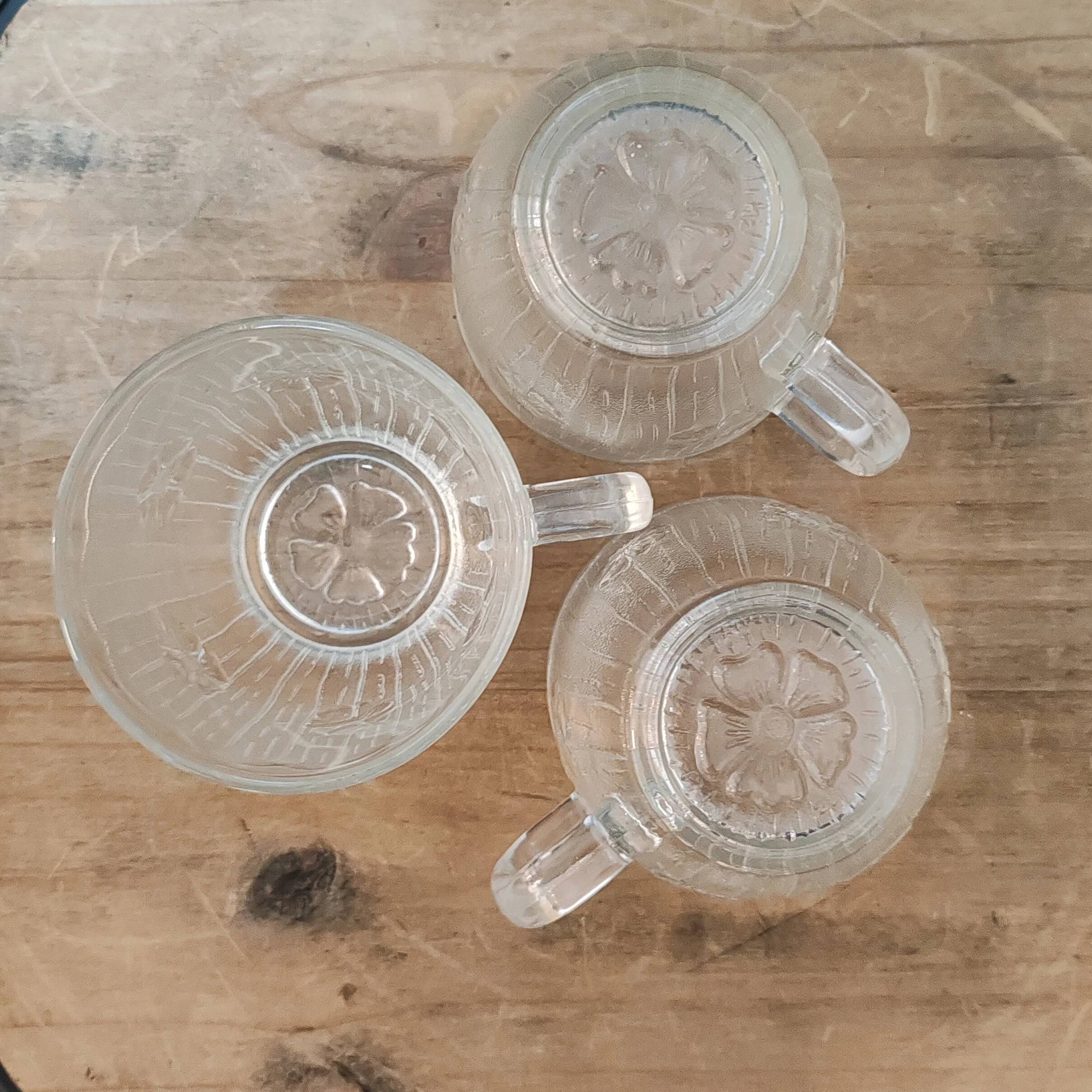 Set of three small cups
