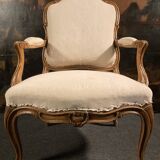 Paire de fauteuils à la Reine
