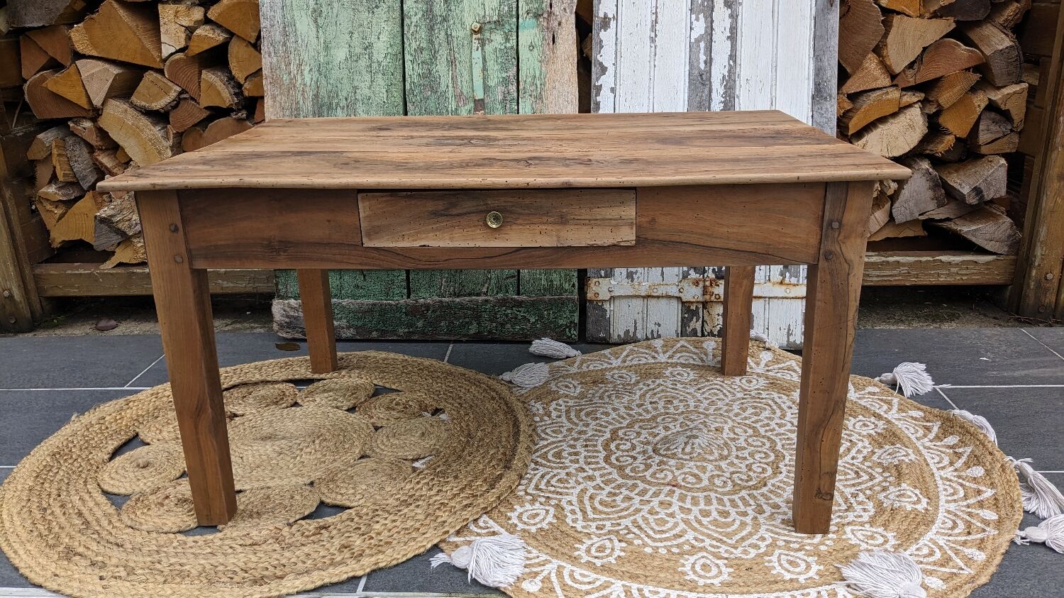 Coffee farmhouse table