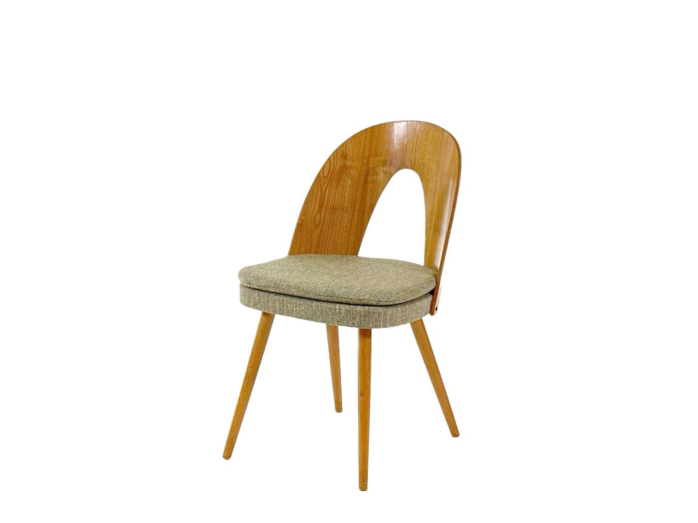 9 vintage designer dining chairs by Antonín Šuman for Tatra