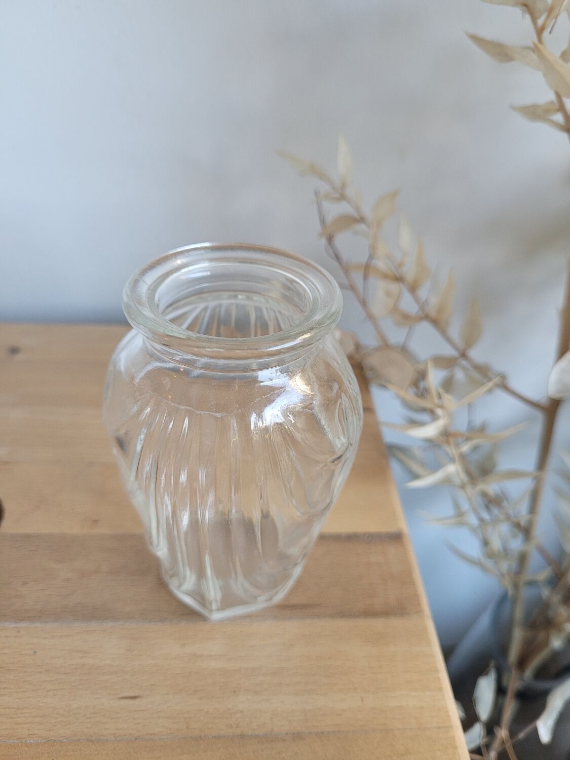 Bulb vase