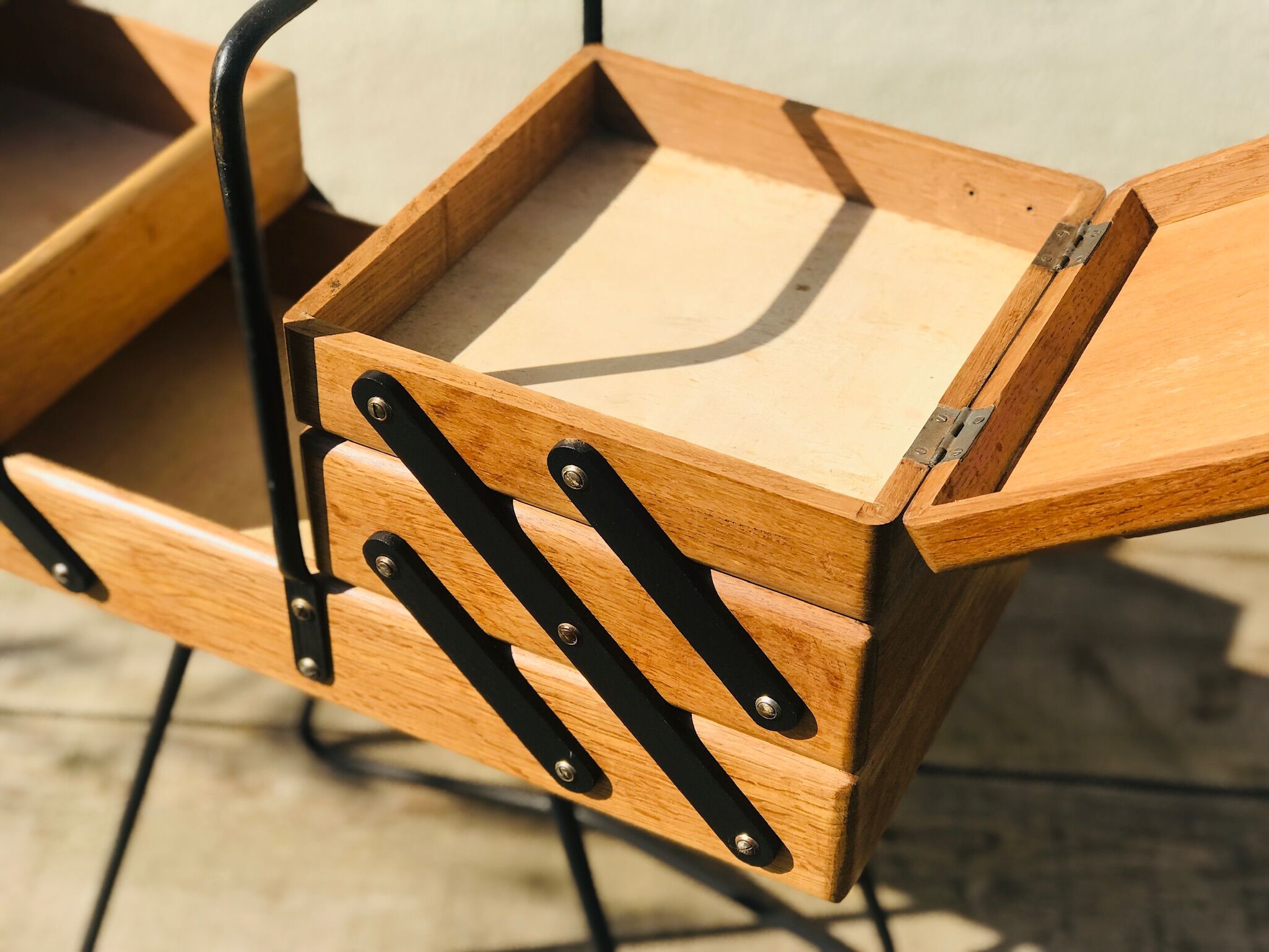 Vintage sewing basket 60