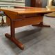 Grand bureau de la marque ORDO en palissandre vintage