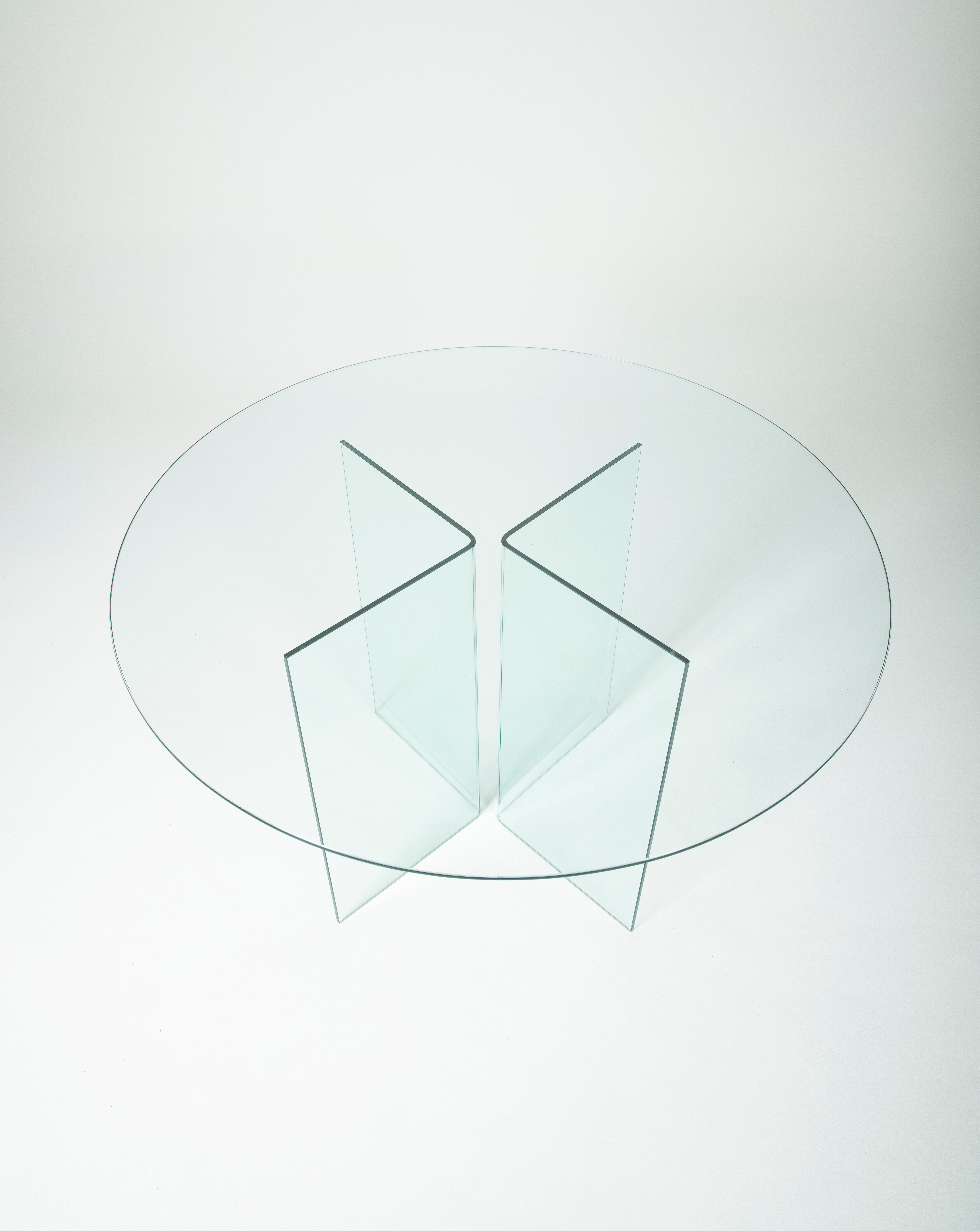 Round glass dining table, 1980s