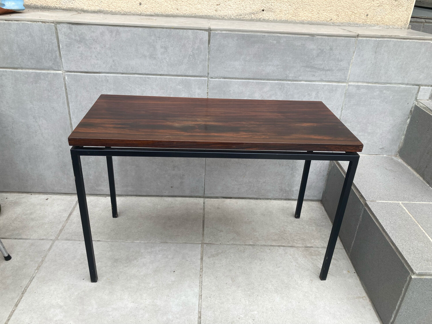 1970s modernist style side table