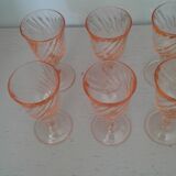 8 glasses on port standing