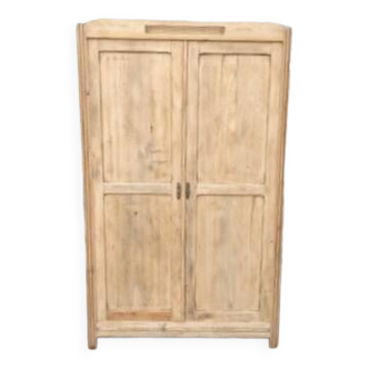 Armoire parisienne en bois naturel