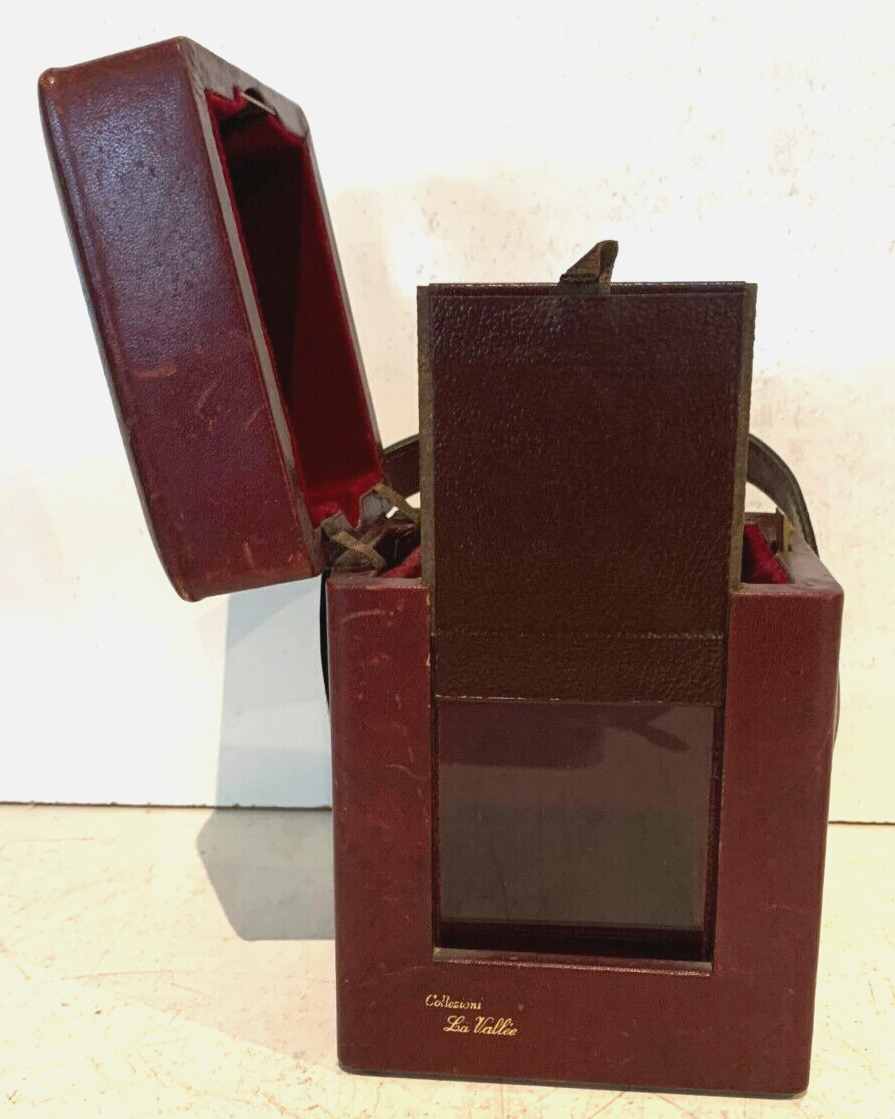 Wooden magazine door curve XX century