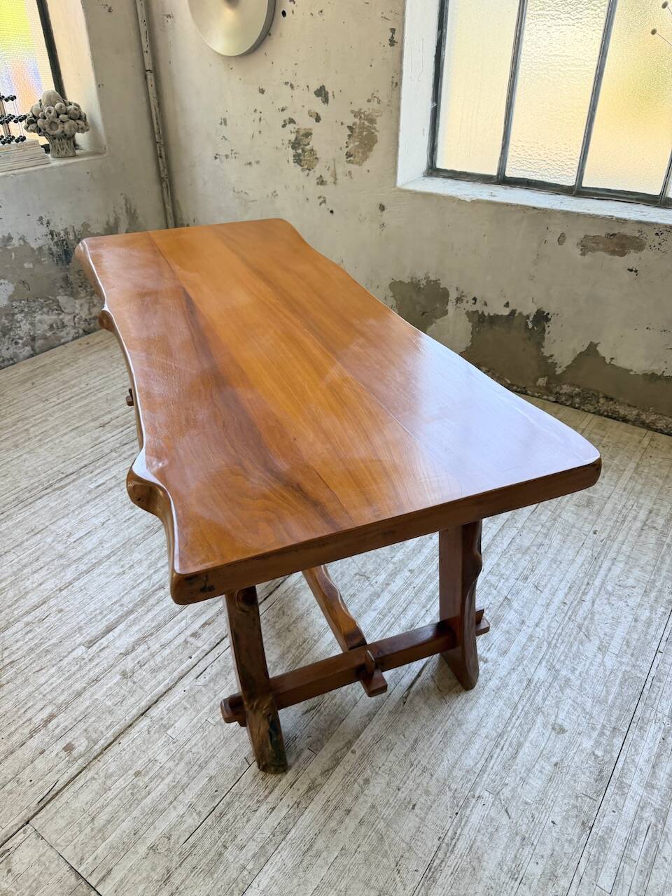 Aranjou farmhouse table in blond elm, 1950s