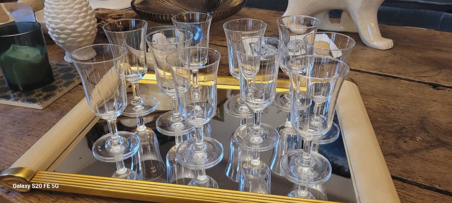 60's chiseled glass stemware