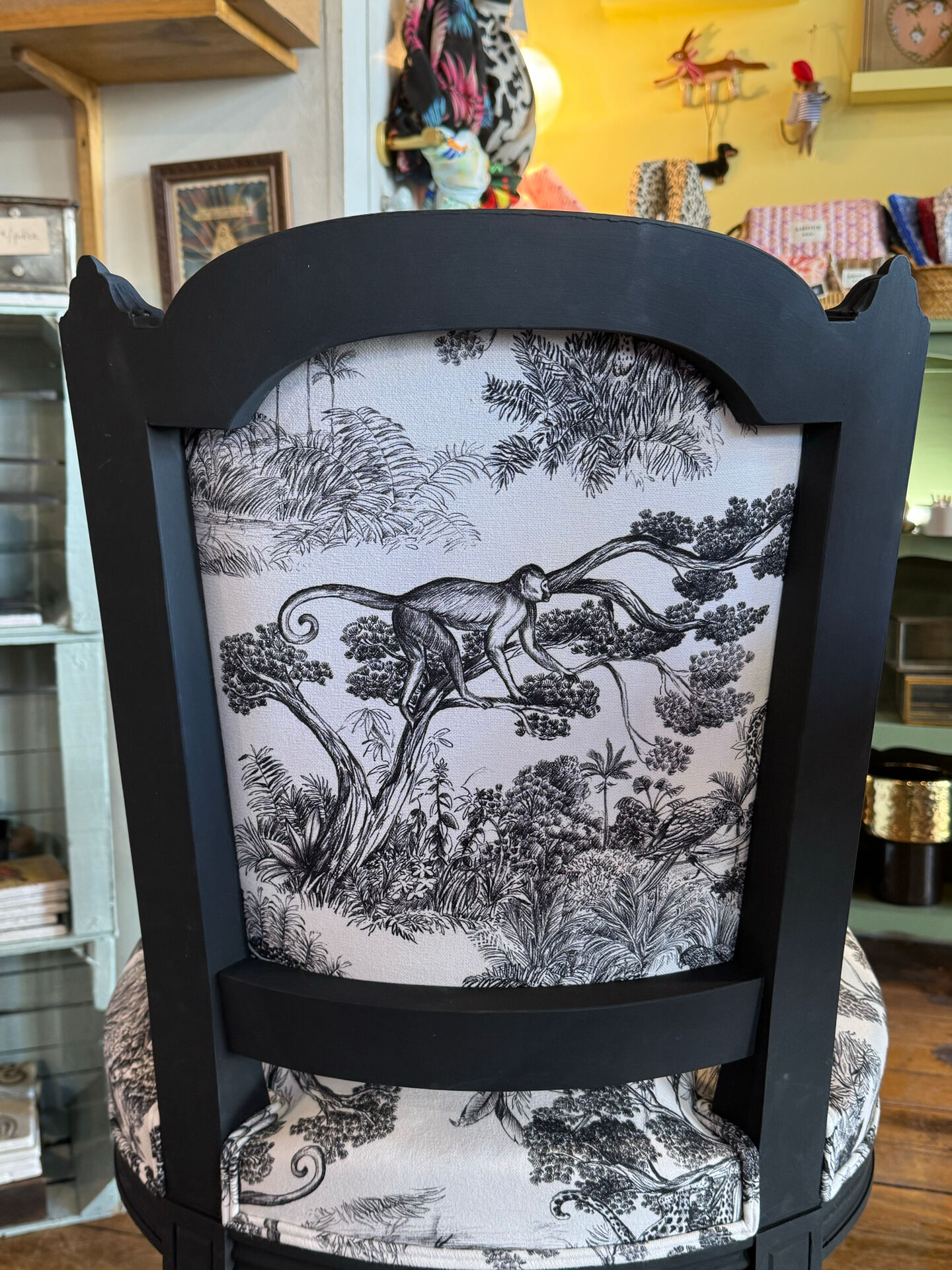 Corner chair Louis XVI - traditional upholstery