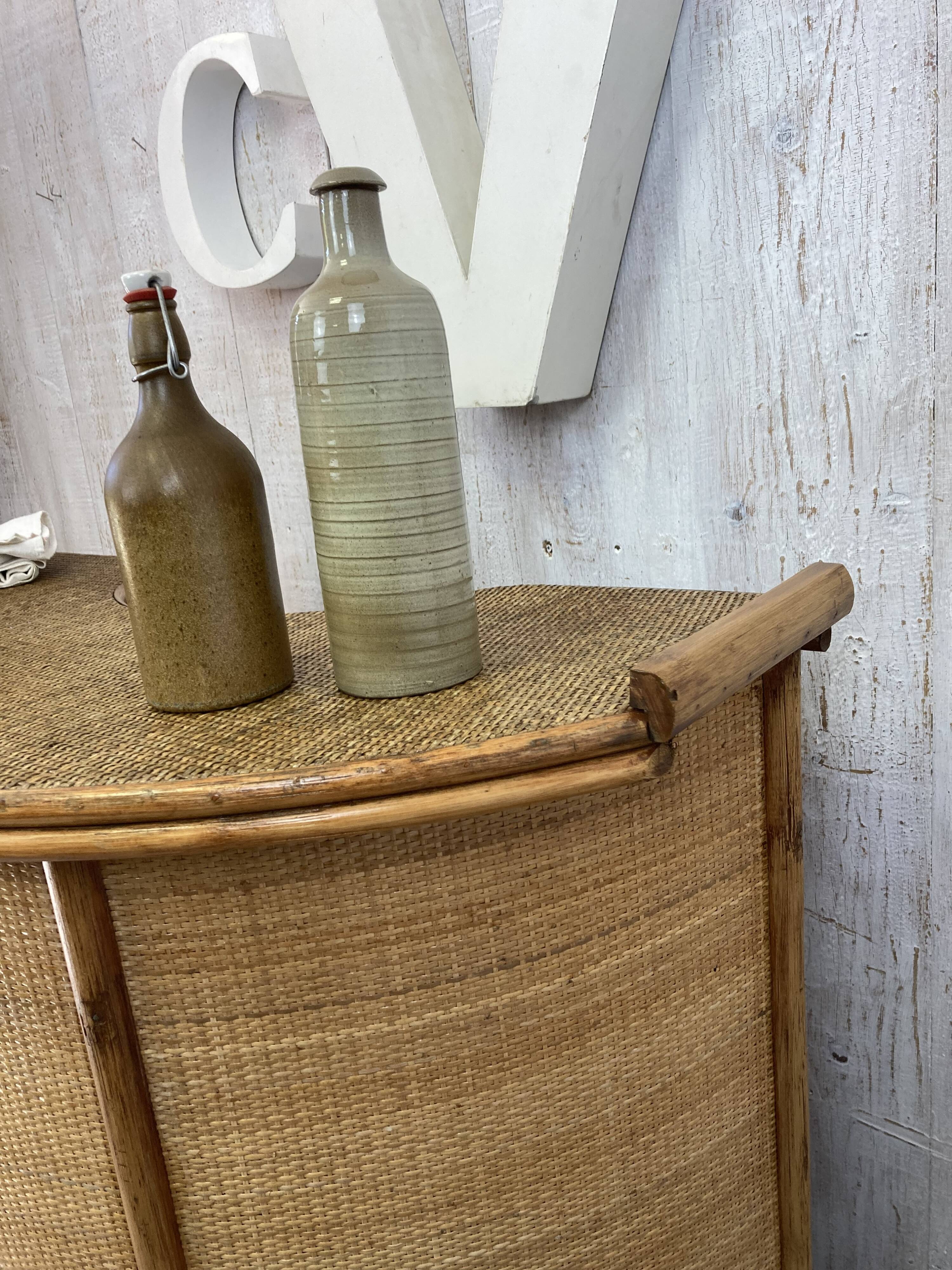 Vintage rattan bar
