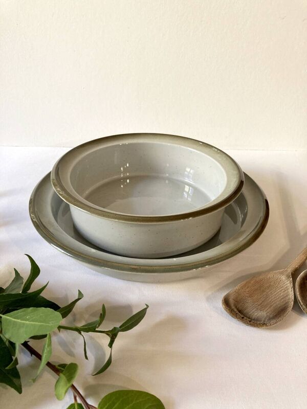 Duo de plats de service en grès de grand feu, faïencerie de Brenne