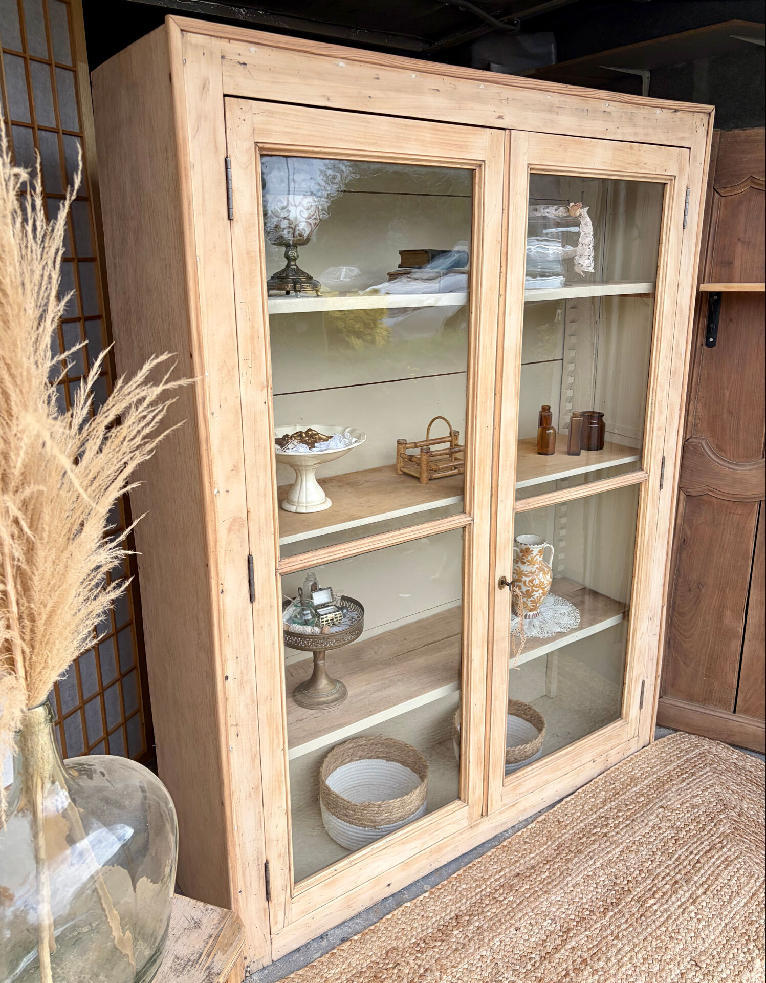 Wooden display cabinet