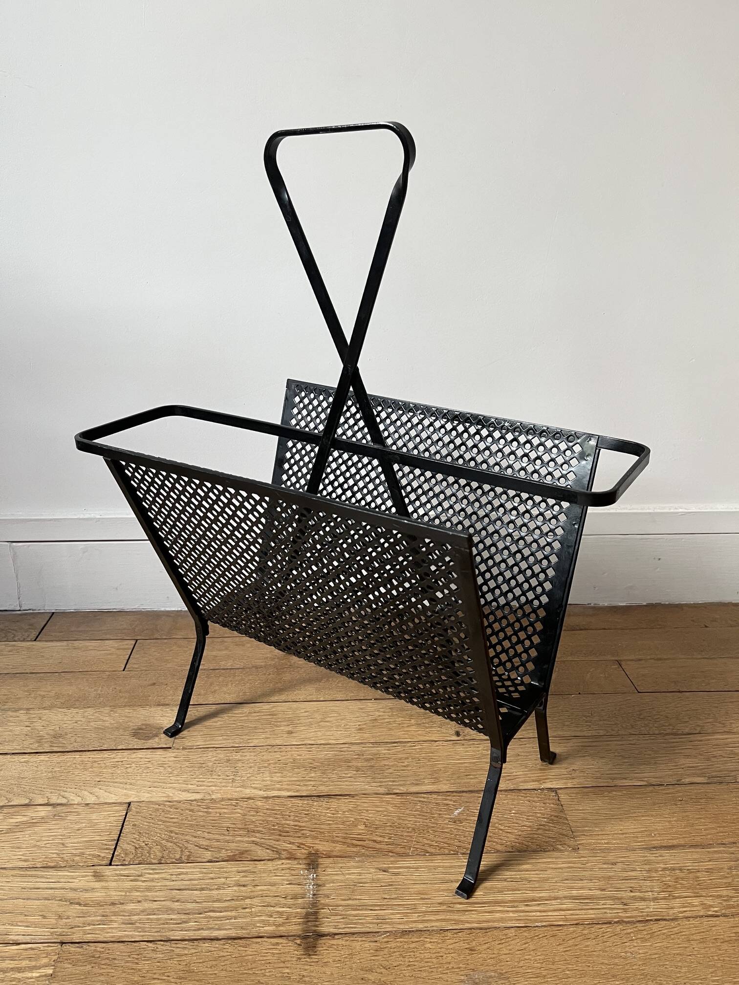 Magazines rack Matégot