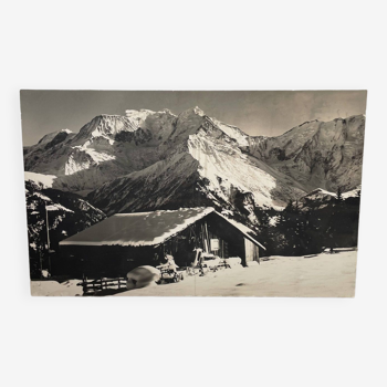 Photo on wood chalet 60s