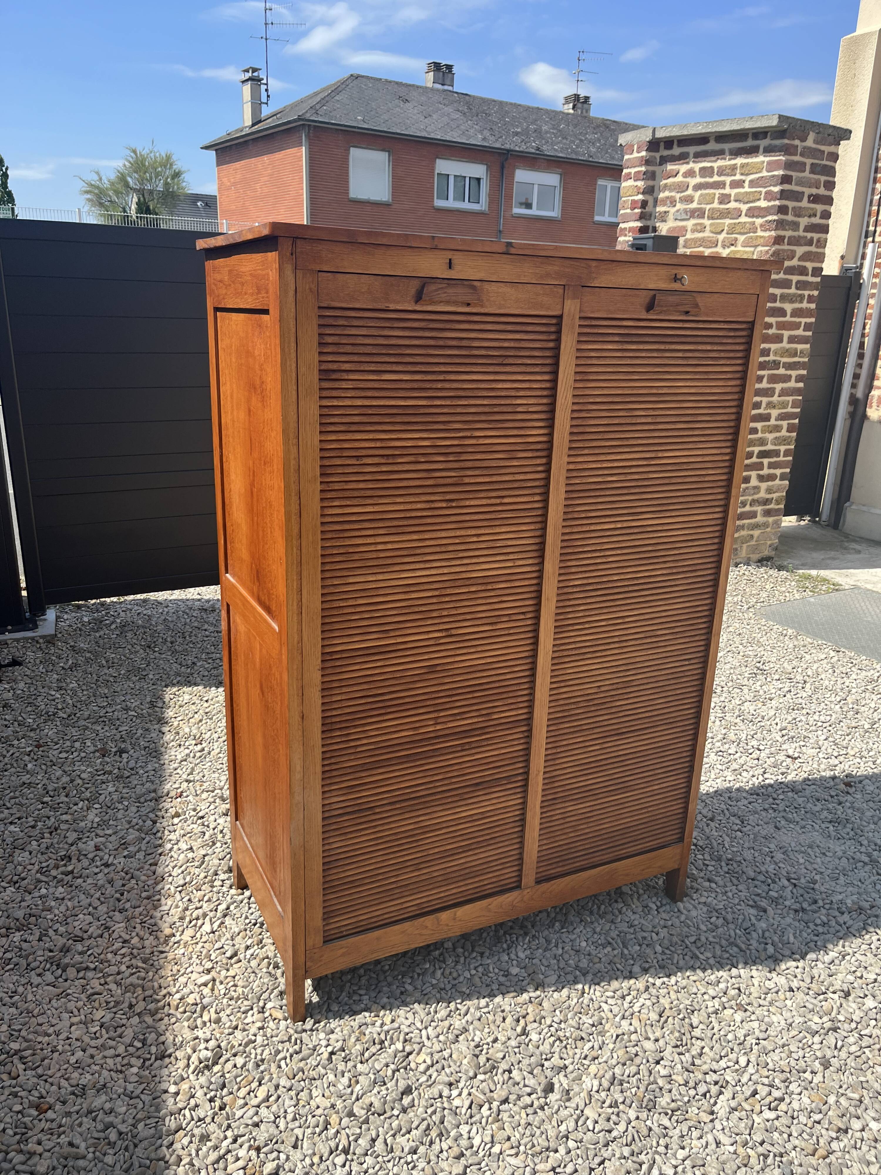 Double curtain binder