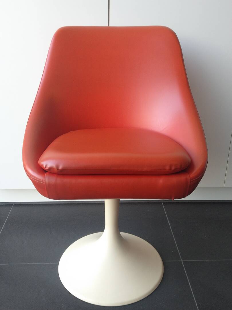 Chaise baquet vintage orange (plastique + cuir)