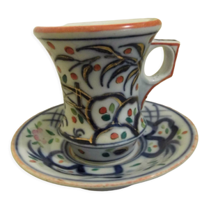 Tasse et sous-tasse, brulot, porcelaine