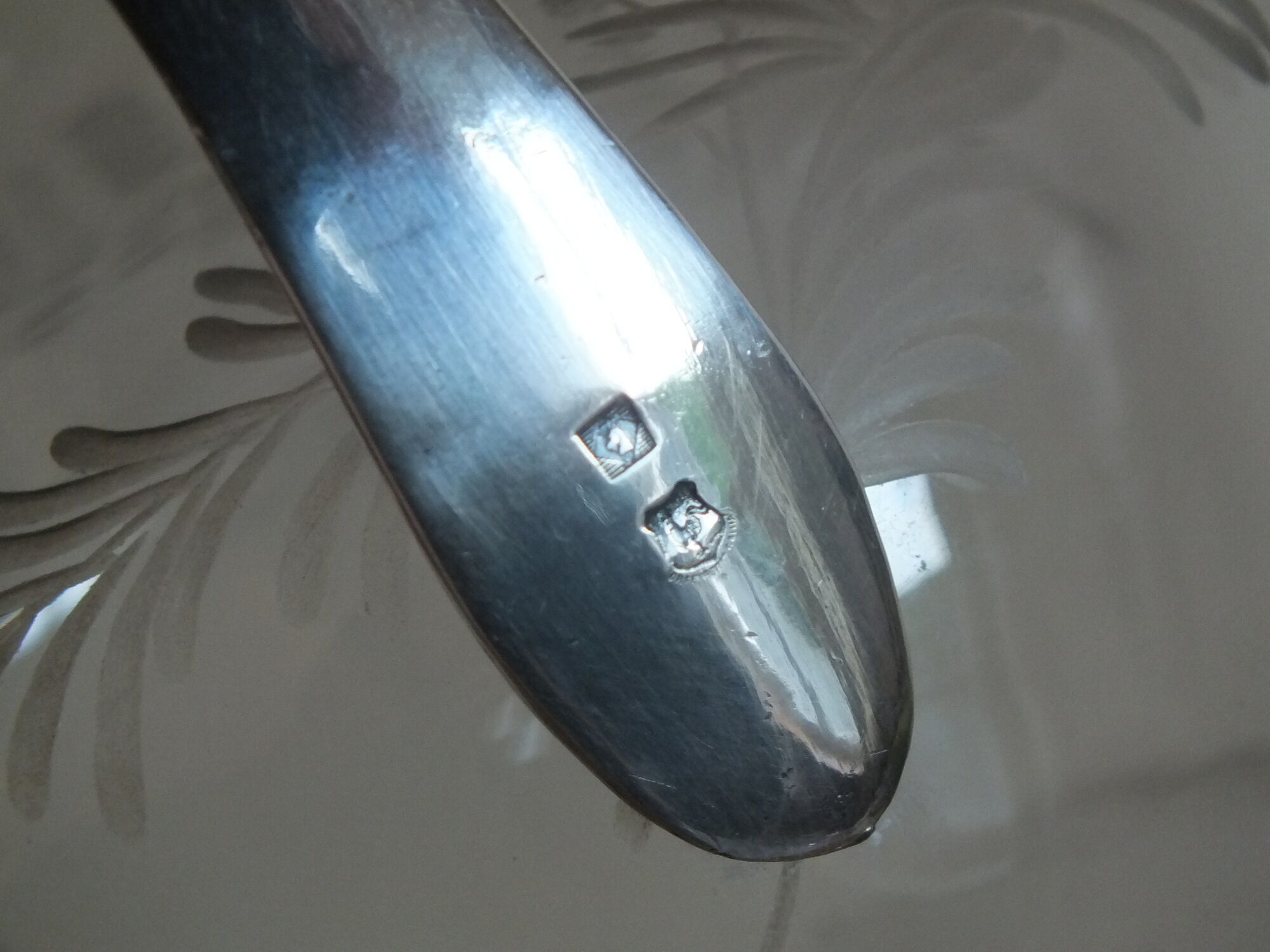 Pair of Gallia ewers in crystal and silver metal