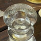 Bougeoir en verre moulé