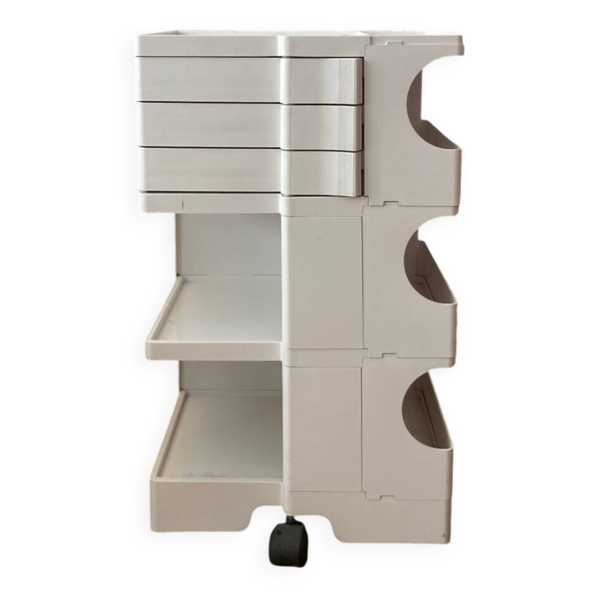 Bobby trolley architect serving trolley