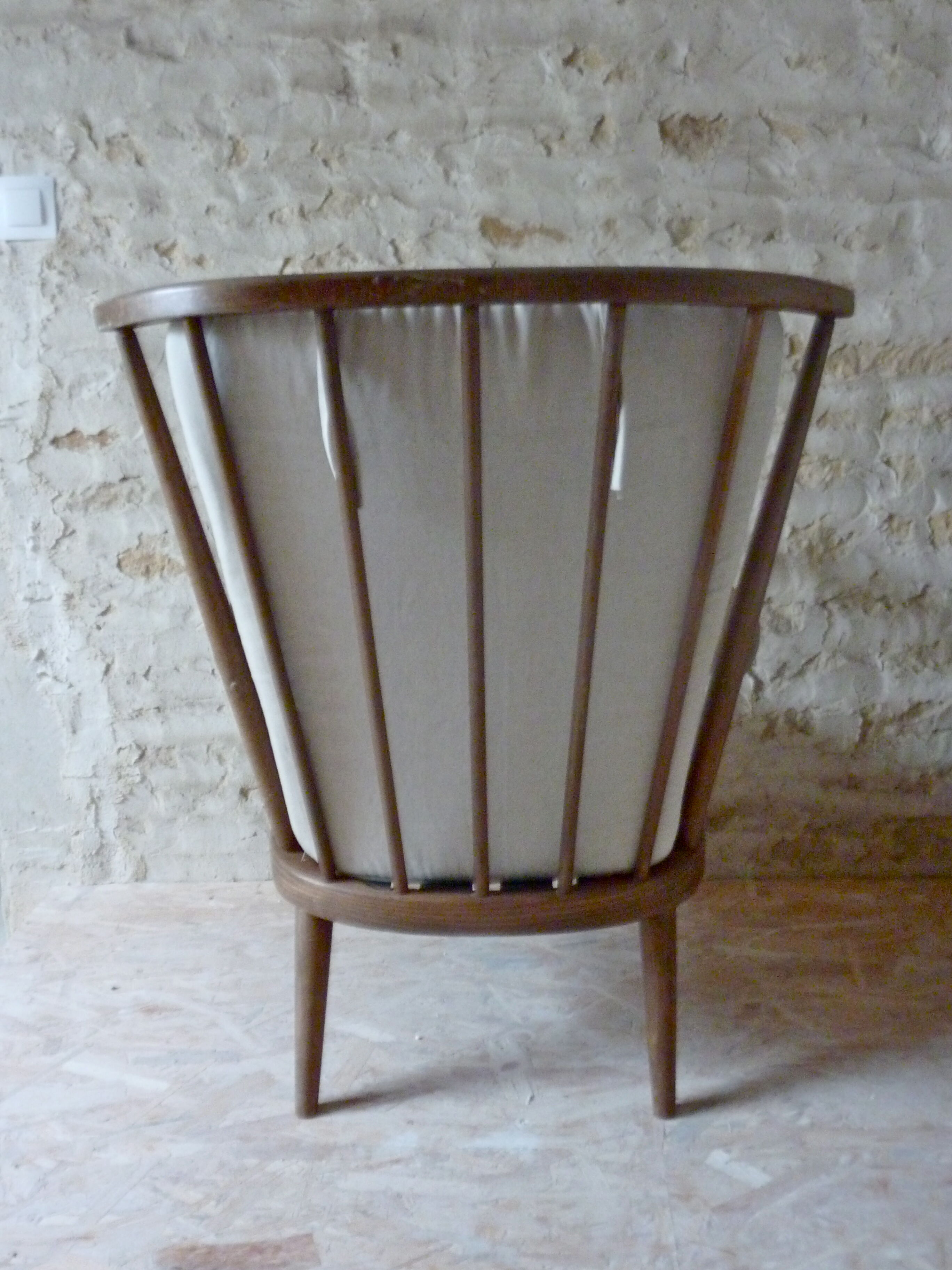 Fauteuil en bois dossier éventail baumann