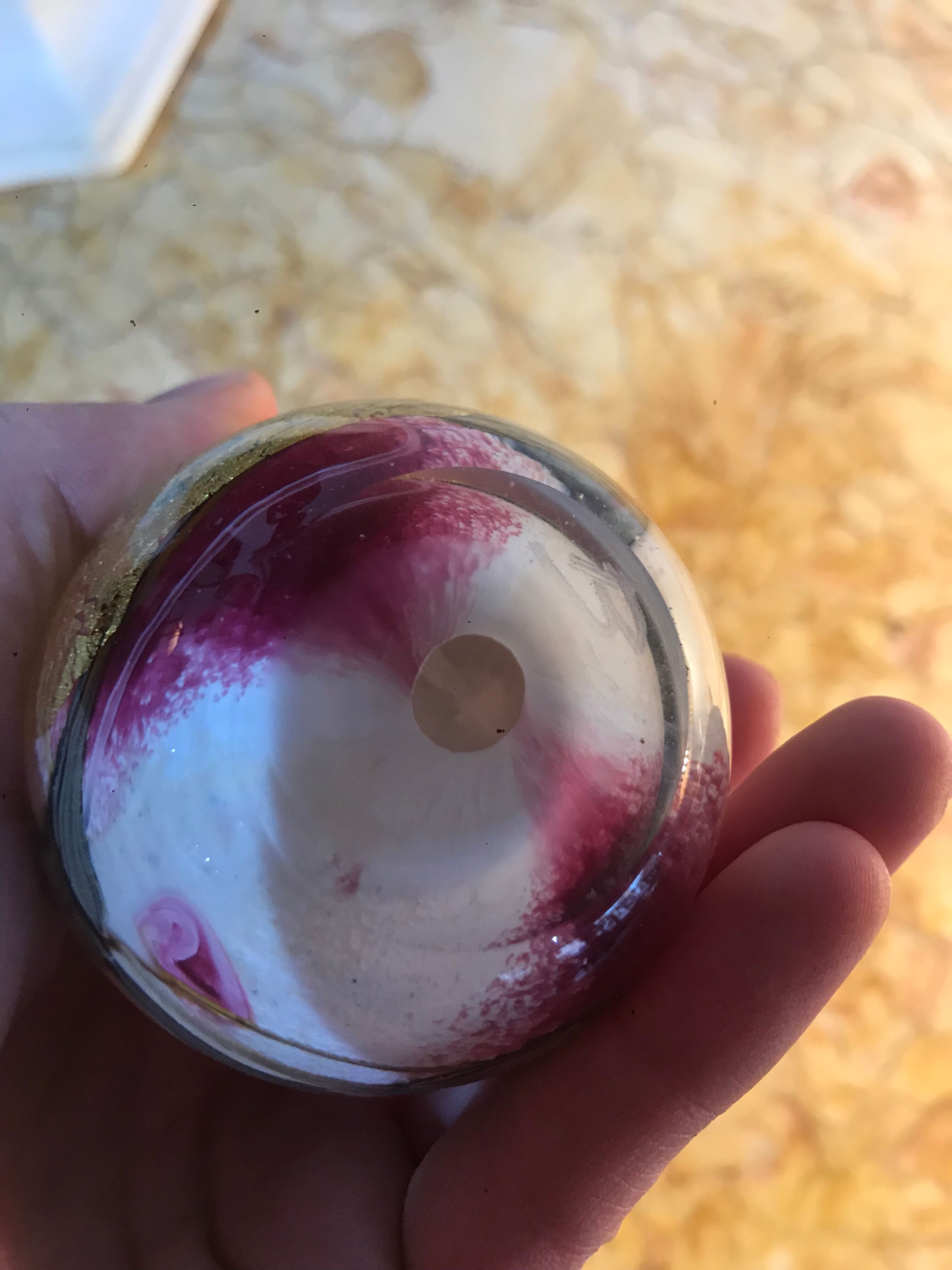 Branly egg-shaped paper press