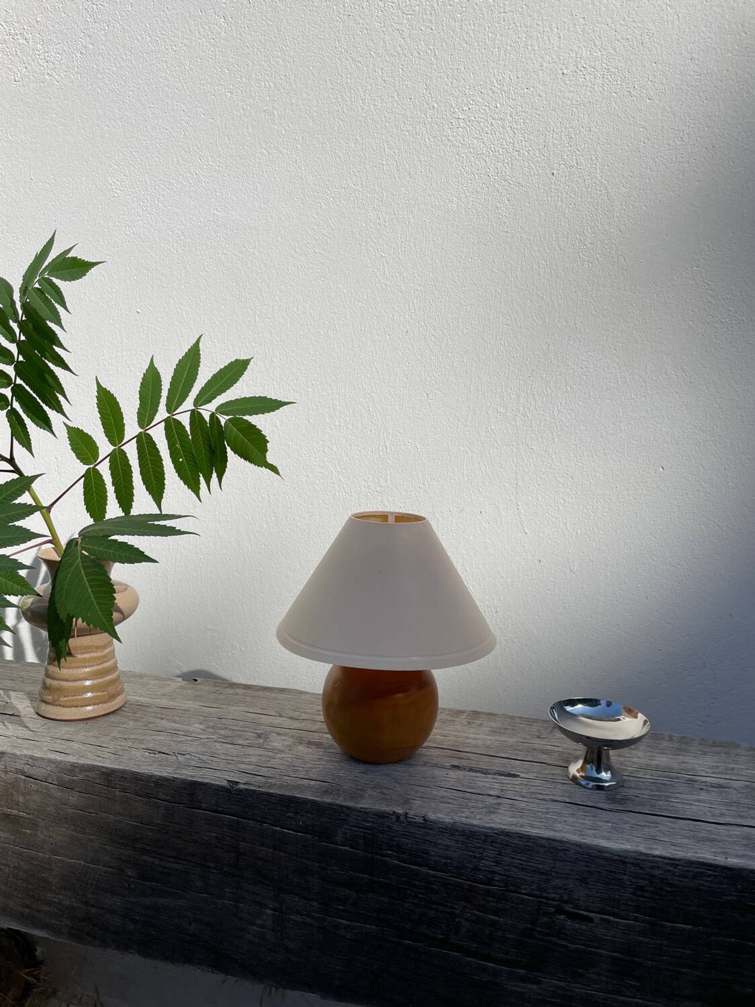 Lampe de chevet en bois tourné boule 1990