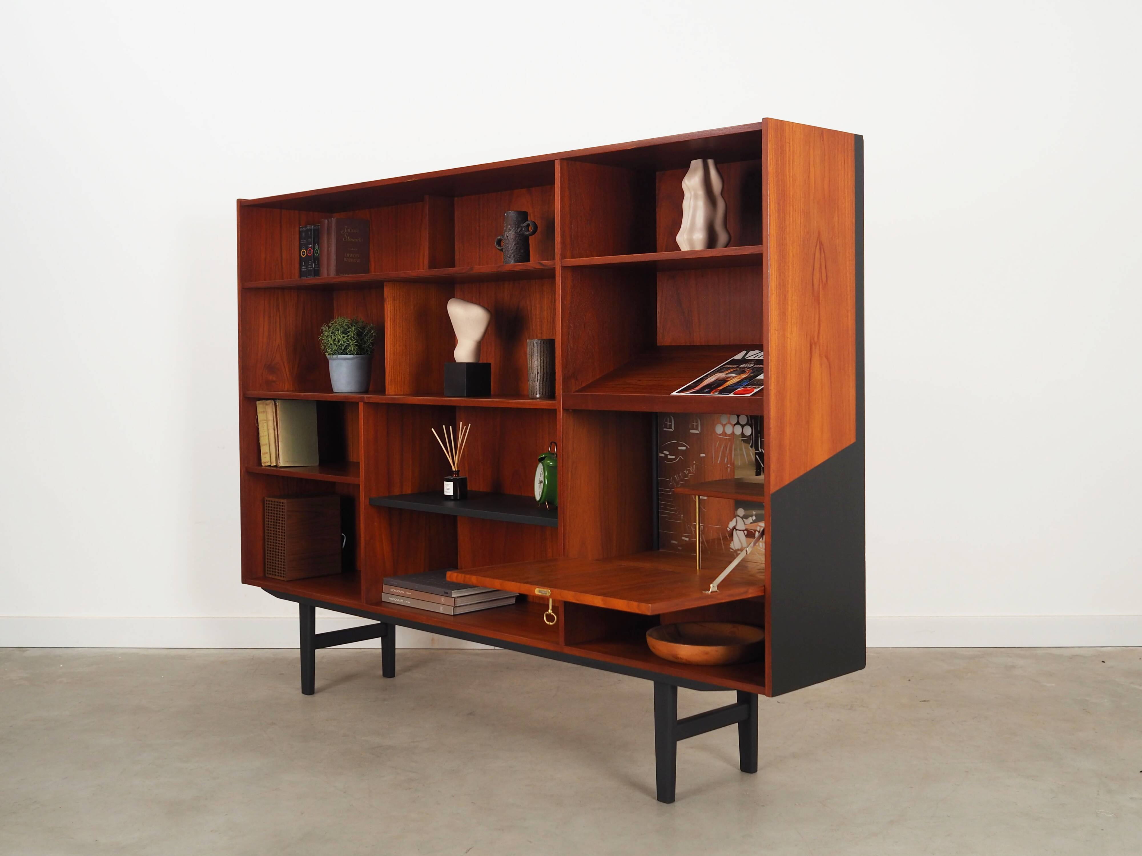 Teak bookcase, Danish design, 1970s, production: Denmark