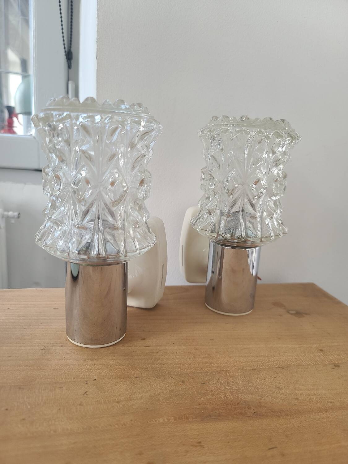 Pair of 1970s crystal wall lights