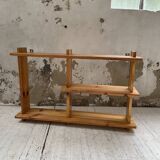 Trio d'étagères constructivistes en pin style Regain