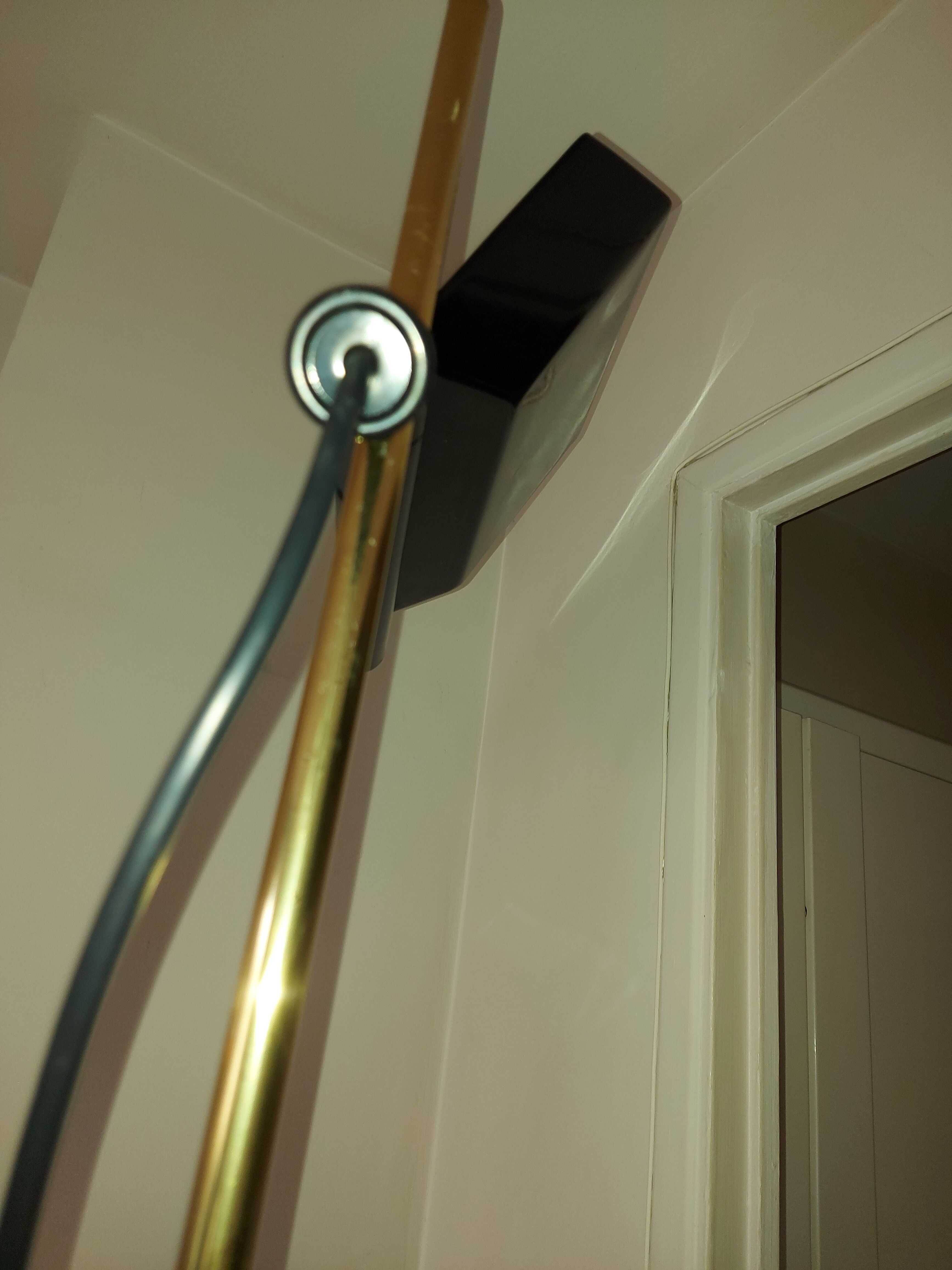 Guzzini design lamppost (marble foot)