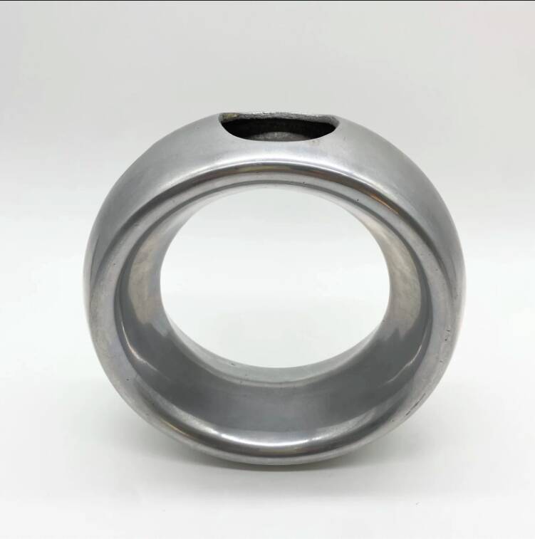 “Wheel” vase / Cast aluminum – 1980s