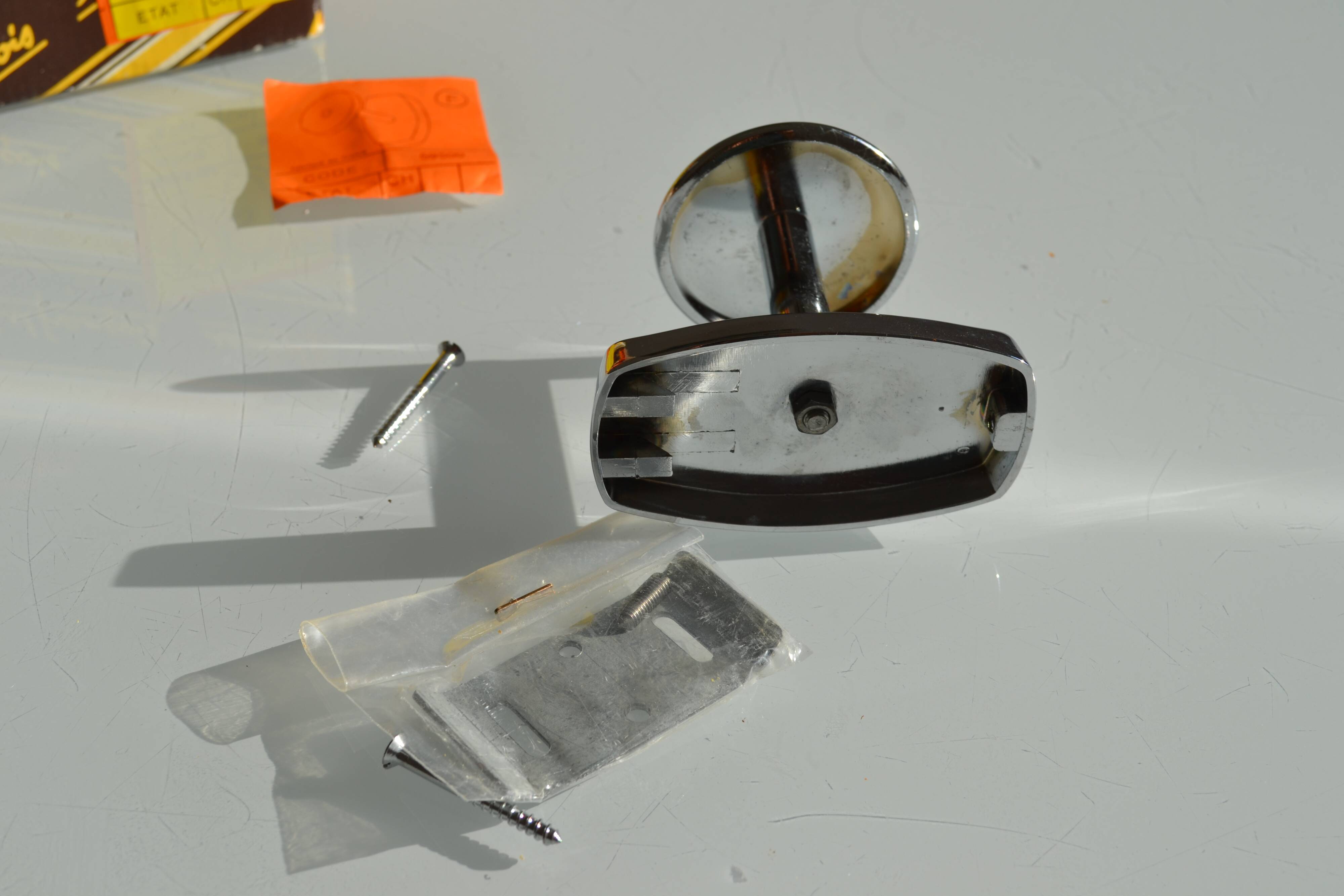 Vintage 80's chrome metal wall coat rack with 1 hook