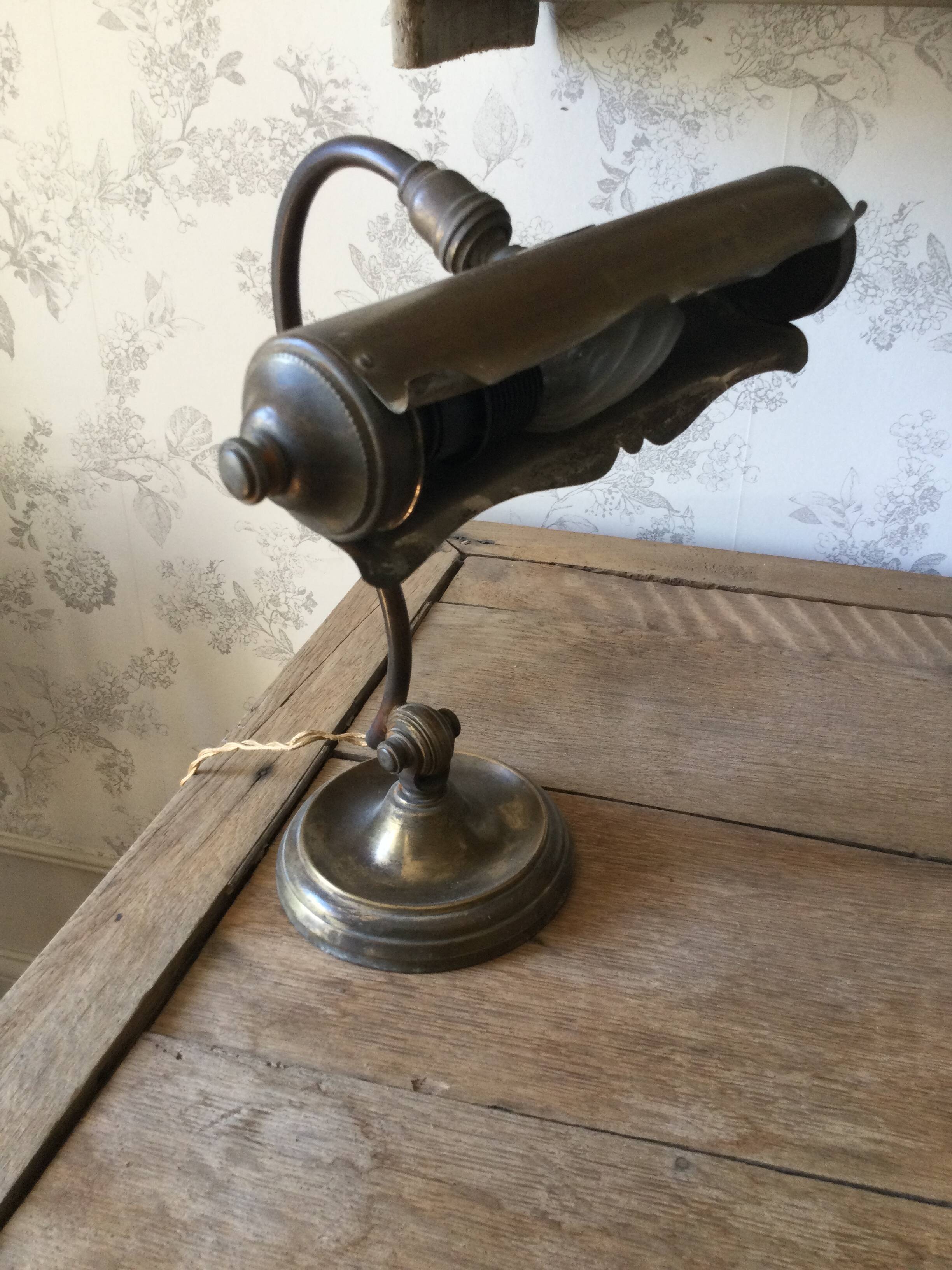 Lampe ancienne de bureau en cuivre